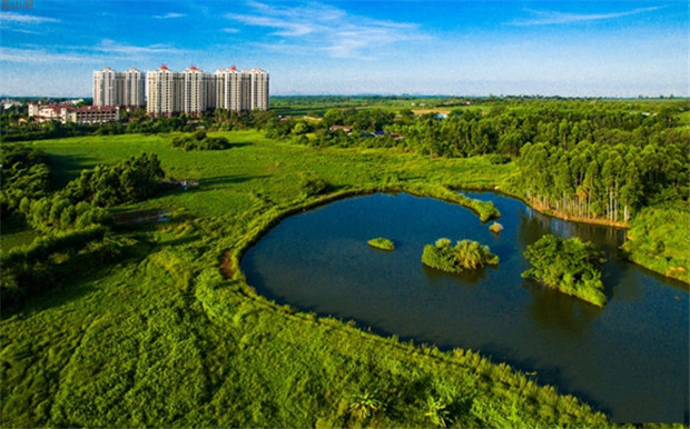 蓝山湖实景图